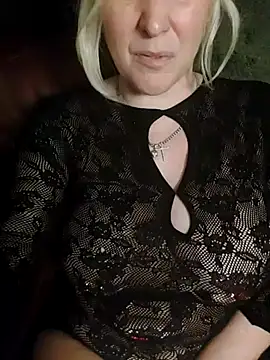 Bouncy-Bella28X online show from 9, 9, 2025