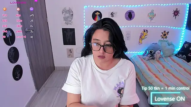Snapshot of Cherry_blush_ chatting on 4, 7, 2026 Cherry blush online show from 4, 7, 2026