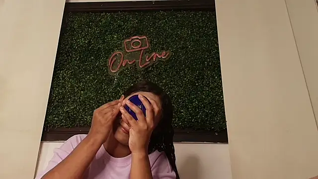 keyla mejia online show from 28, 3, 2026