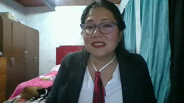 scarlett widow  online show from 18, 11, 2025