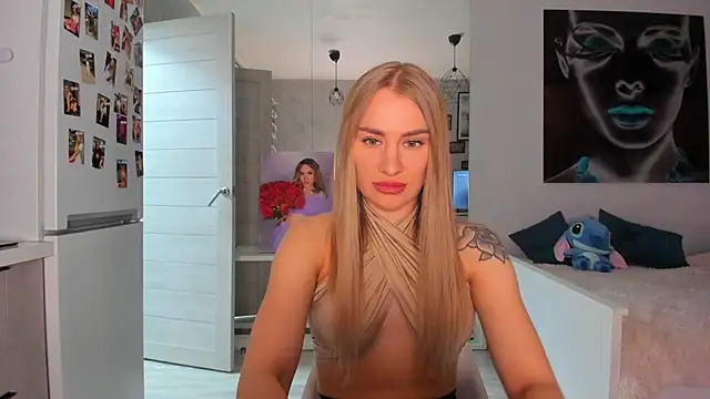 Snapshot of MashaFromRussia__ chatting on 20, 12, 2025 MashaFromRussia online show from 20, 12, 2025