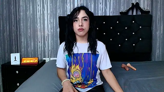 Alicee Moonn online show from 3, 10, 2025