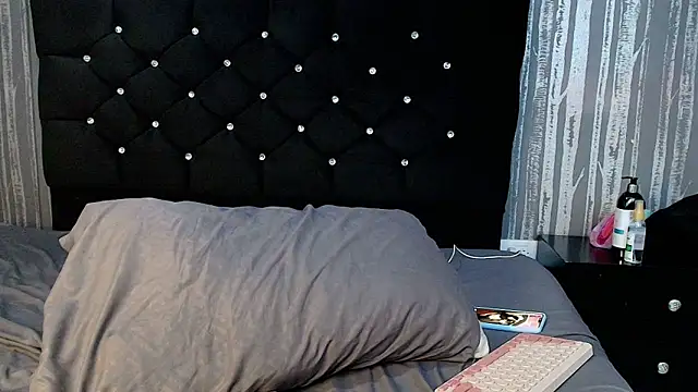 Alicee Moonn online show from 29, 11, 2025