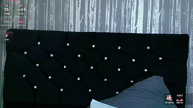 Alicee Moonn online show from 4, 4, 2026