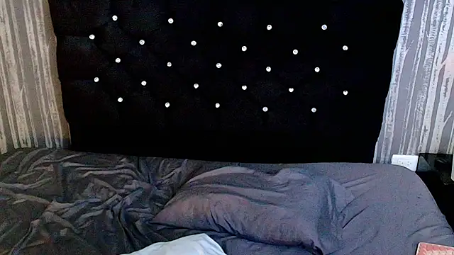 Snapshot of Alicee_Moonn chatting on 24, 2, 2026 Alicee Moonn online show from 24, 2, 2026