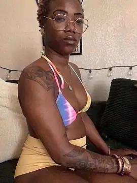 Nova Devine online show from 10, 6, 2026
