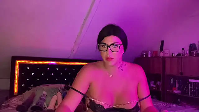 parisse trans online show from 24, 7, 2026