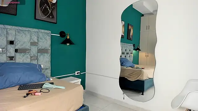 Snapshot of tamara_lovv chatting on 28, 11, 2025 tamara lovv online show from 28, 11, 2025