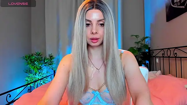 Snapshot of VelvetEliza chatting on 7, 2, 2026 VelvetEliza online show from 7, 2, 2026