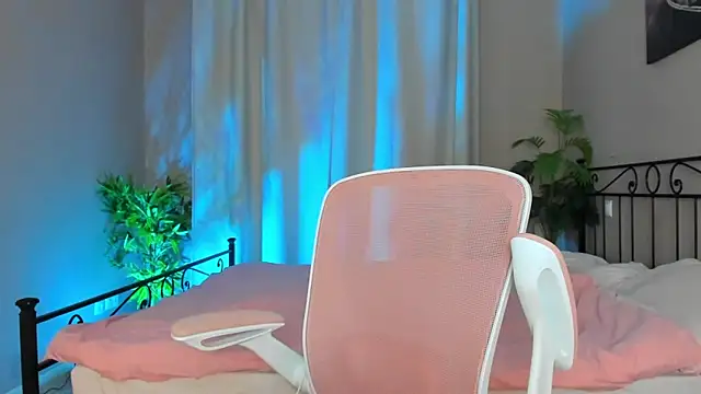 VelvetEliza online show from 5, 4, 2026