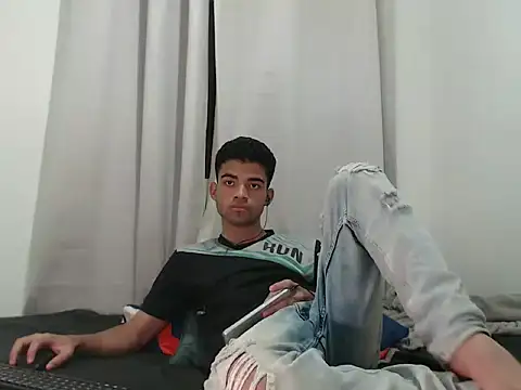 camillo beischel  online show from 24, 9, 2025