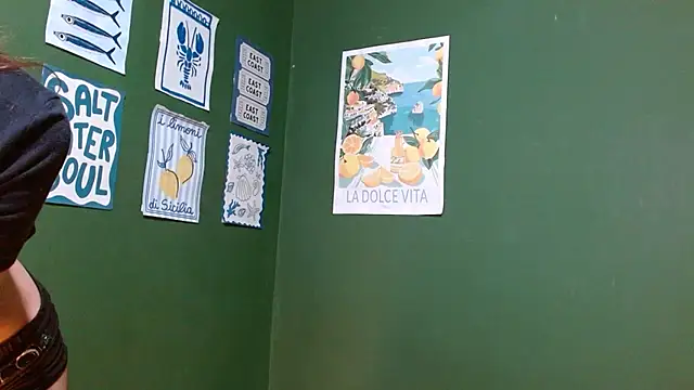 Roxiehood online show from 25, 11, 2025