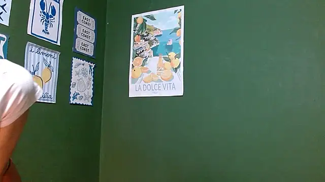 Roxiehood online show from 11, 11, 2025