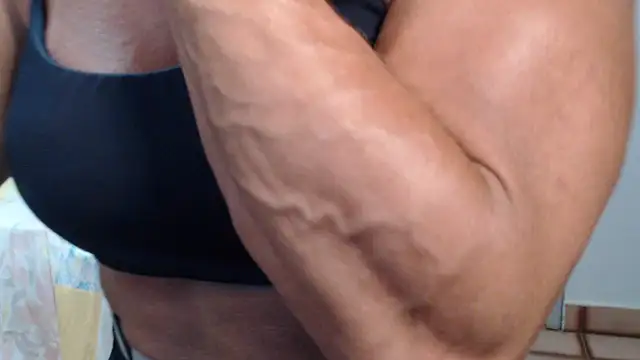 Snapshot of Stronggsexy chatting on 18, 1, 2026 Stronggsexy online show from 18, 1, 2026