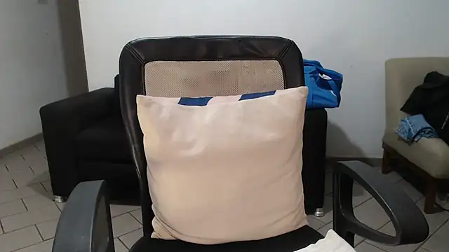 Stronggsexy online show from 5, 4, 2026