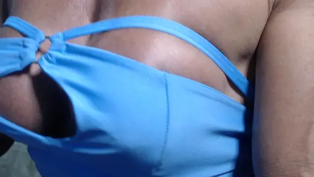 Snapshot of Stronggsexy chatting on 3, 3, 2026 Stronggsexy online show from 3, 3, 2026