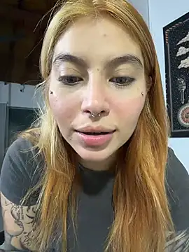 Snapshot of YunoRose_ chatting on 18, 7, 2026 YunoRose online show from 18, 7, 2026