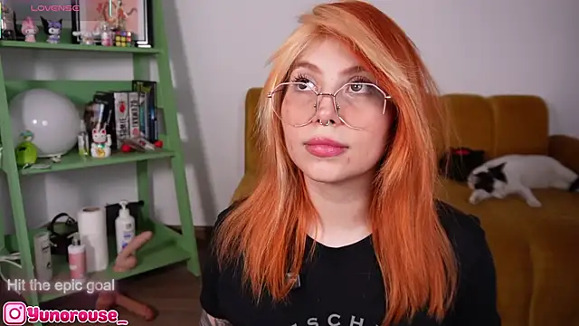 YunoRose  online show from 4, 10, 2025