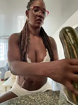 Snapshot of Bustykeyla chatting on 25, 6, 2026 Bustykeyla online show from 25, 6, 2026