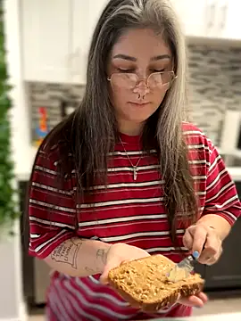 Alix Valentine online show from 25, 9, 2025