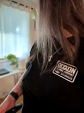 Alix Valentine online show from 17, 10, 2025