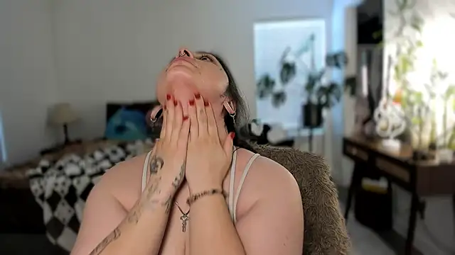 Alix Valentine online show from 30, 10, 2025