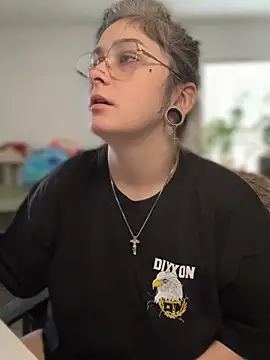 Alix Valentine online show from 9, 10, 2025