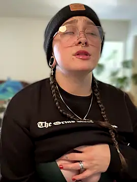 Alix Valentine online show from 29, 10, 2025