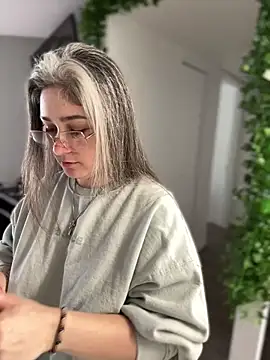 Alix Valentine online show from 26, 9, 2025