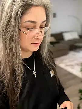 Alix Valentine online show from 13, 9, 2025