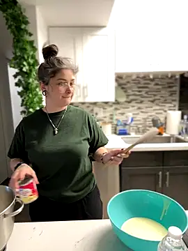 Alix Valentine online show from 5, 12, 2025