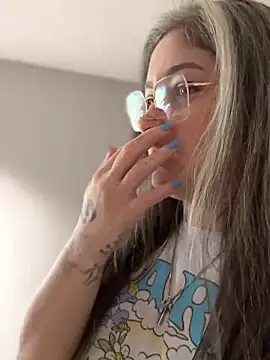 Alix Valentine online show from 2, 10, 2025