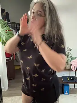 Alix Valentine online show from 14, 10, 2025