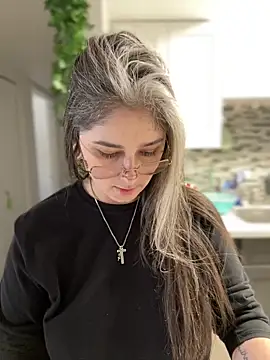 Alix Valentine online show from 5, 2, 2026