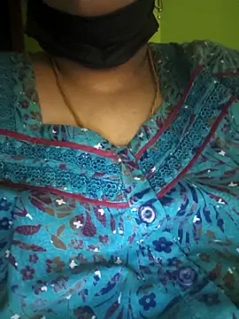 Snapshot of Villageanuty chatting on 4, 2, 2026 Villageanuty online show from 4, 2, 2026