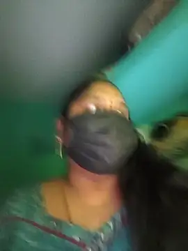 Villageanuty online show from 5, 4, 2026