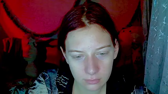 Lily Ember online show from 7, 1, 2026