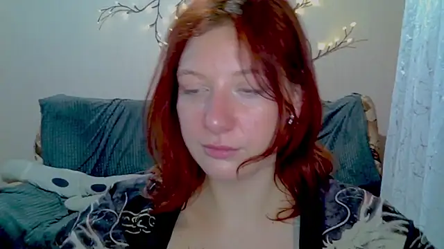 Lily Ember online show from 15, 2, 2026