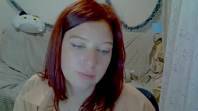 Lily Ember online show from 19, 12, 2025