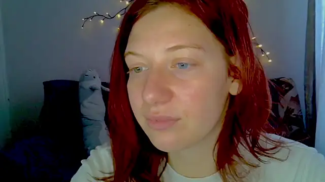 Lily Ember online show from 11, 2, 2026