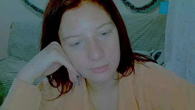 Lily Ember online show from 20, 12, 2025