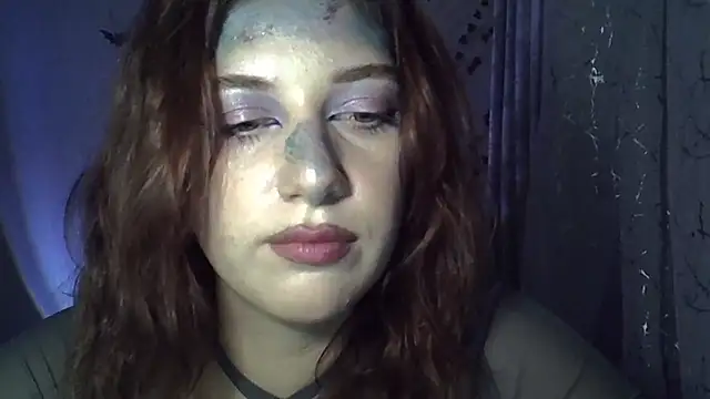 Lily Ember online show from 30, 10, 2025