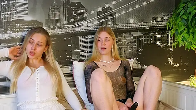 ChristyMarshall online show from 6, 11, 2025