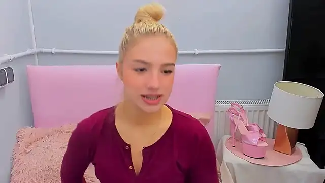 EvetteRose online show from 30, 9, 2025