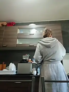 Aly-john1985 online show from 2, 11, 2025