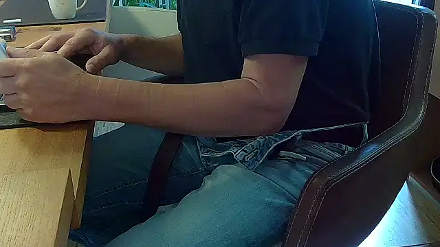 Snapshot of Unique_X_perience chatting on 20, 10, 2025 Unique X perience online show from 20, 10, 2025