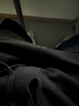 Monsterboy18 online show from 3, 12, 2025