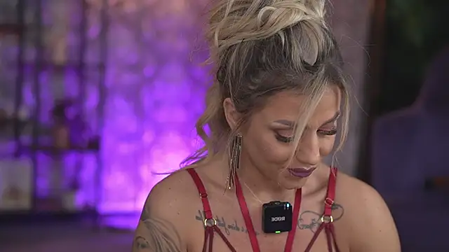 AlmaVelia online show from 19, 9, 2025