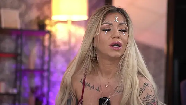 Snapshot of AlmaVelia chatting on 17, 1, 2026 AlmaVelia online show from 17, 1, 2026