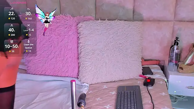 Snapshot of AbellaDannger chatting on 16, 11, 2025 AbellaDannger online show from 16, 11, 2025